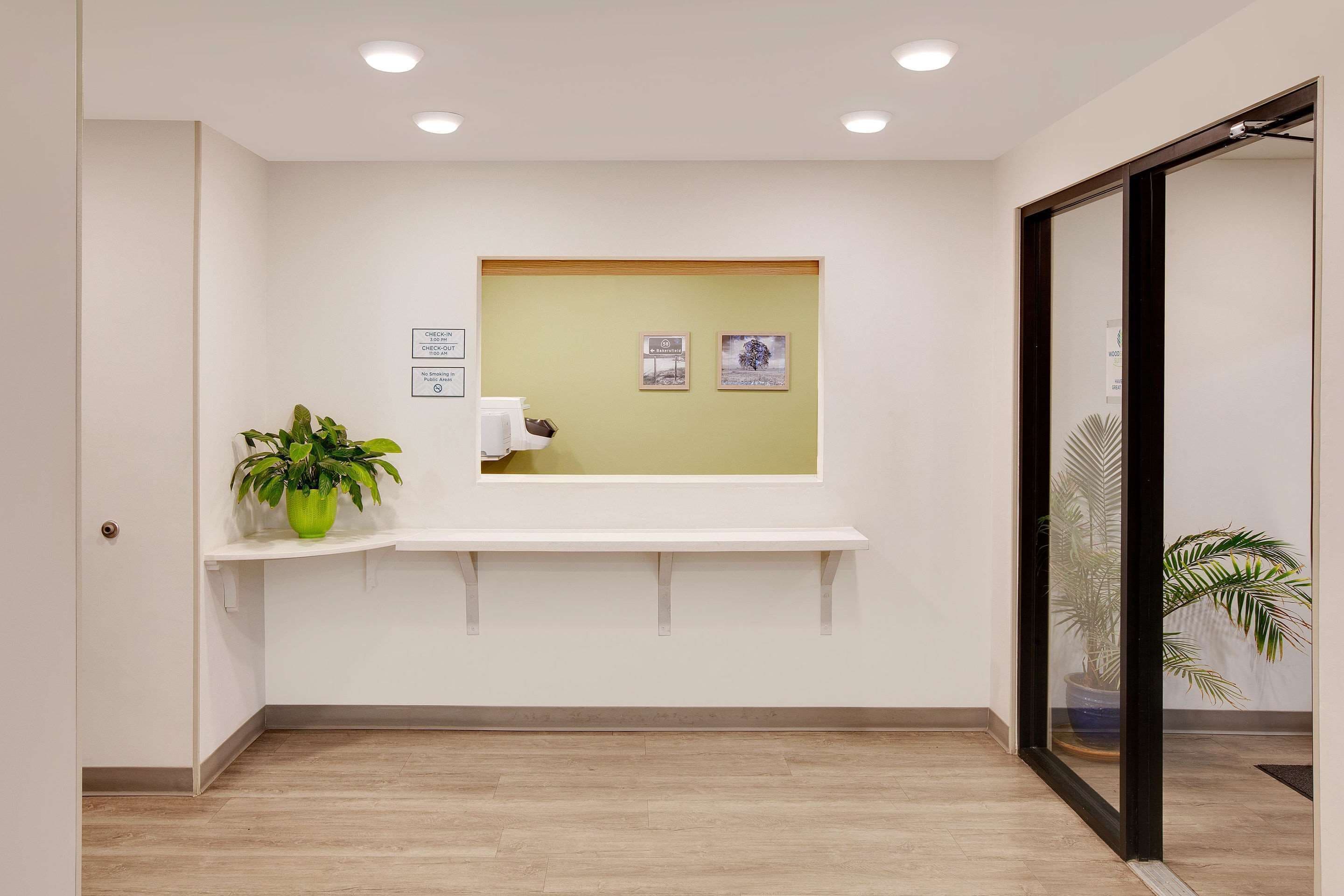 Photo - WoodSpring Suites Bakersfield East