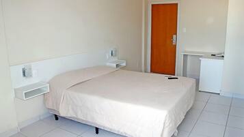 Fer et planche Ă repasser, Wi-Fi gratuit, draps fournis