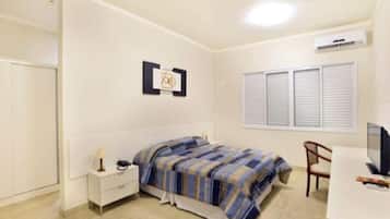 1 quarto, frigobar, cofres nos quartos, Wi-Fi de cortesia