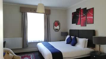Double Room, 1 King Bed (Room 5 First Floor) | Desk, rollaway beds, free WiFi, bed sheets