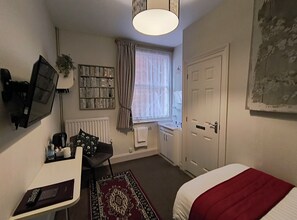 單人房, 地面層 (Room 1) | 書桌、折疊床/加床、免費無線上網、床單