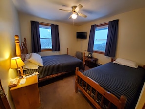 Standard Double Room, 1 Bedroom, Private Bathroom, Mountain View
