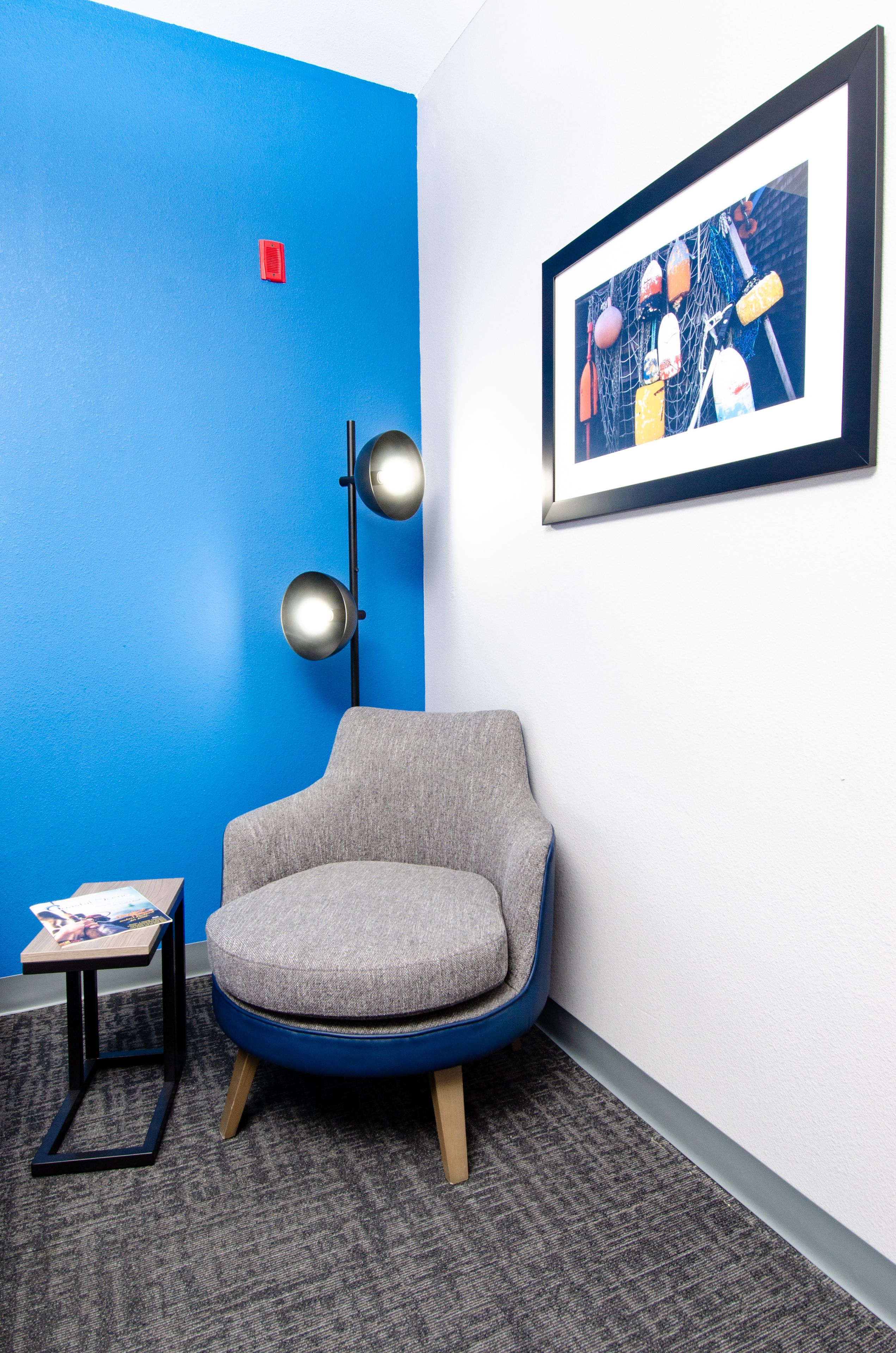 deluxe single room, 2 queen beds, non smoking | in-room safe, iron/ironing board, free wifi, bed sheets