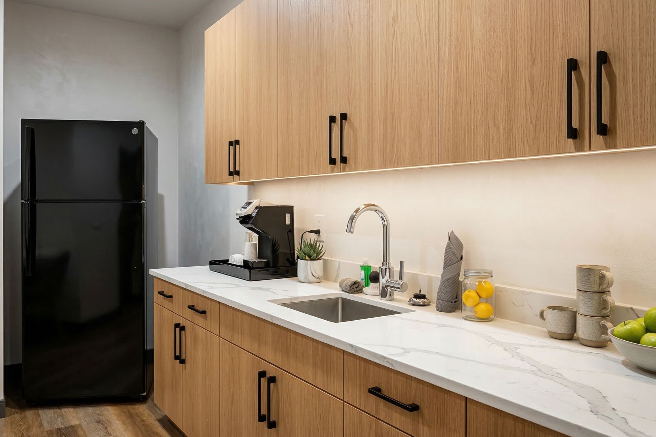 Premium Room, 2 Katil Ratu (Queen), Kitchenette (Wheelchair Accessible) | Balkoni