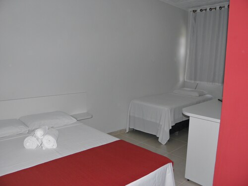 Eduardo Hotel
