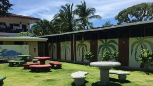 View from property - El Faro Beach Hostel (Quepos)