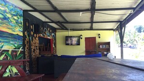 Dining - El Faro Beach Hostel (Quepos)