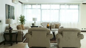 Flat-screen TV - Condominio Mountain View (San Rafael)