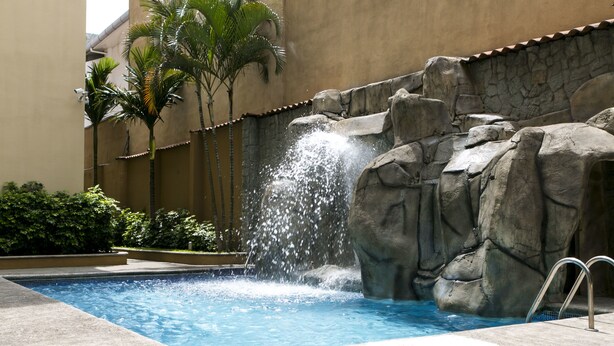 Outdoor pool - Condominio Mountain View (San Rafael)