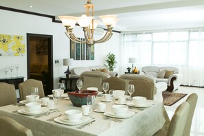 In-room dining - Condominio Mountain View (San Rafael)