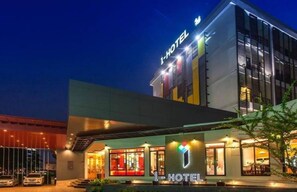 Mặt tiền nơi lưu trú