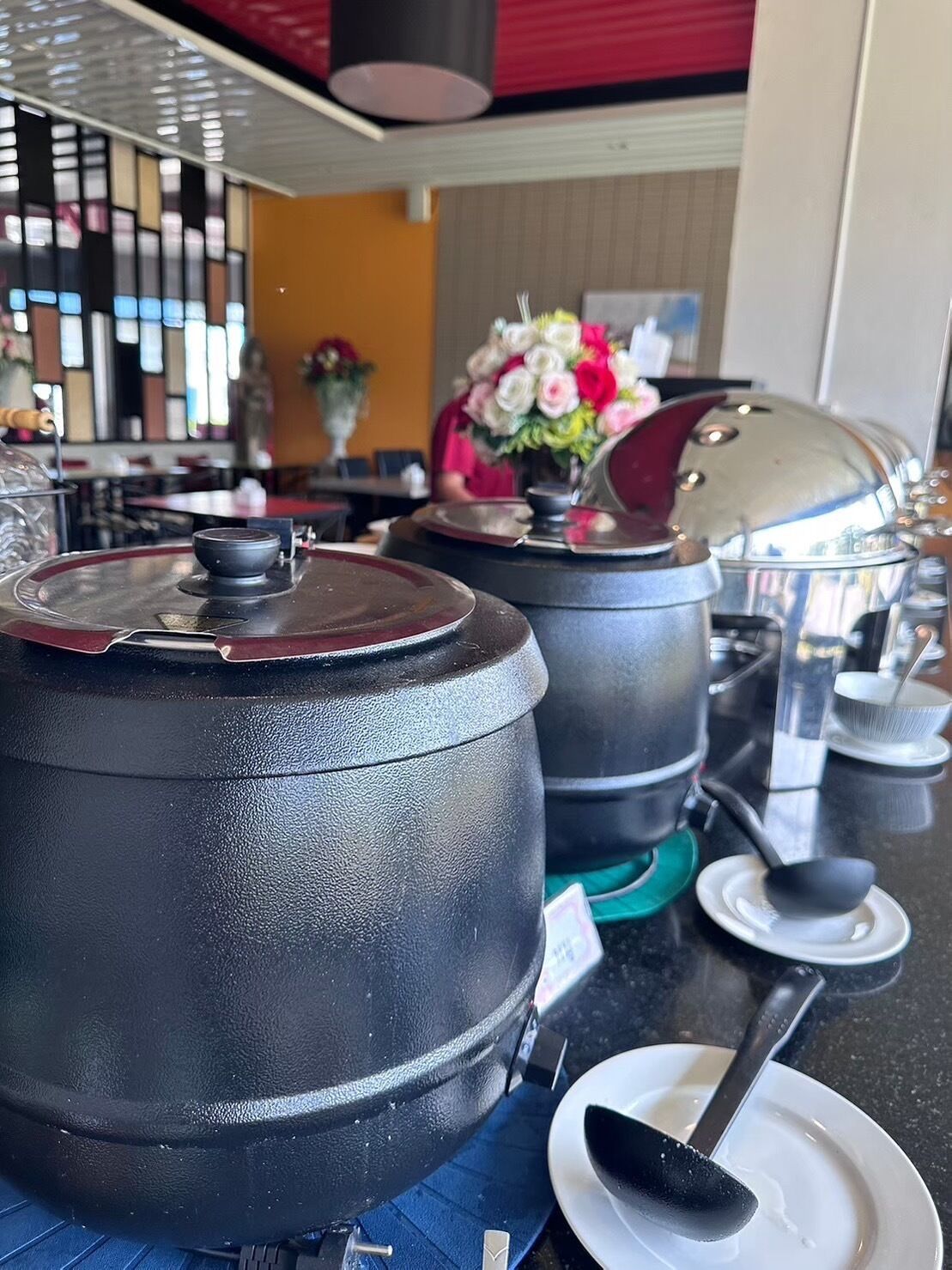 breakfast, lunch, dinner served; thai cuisine