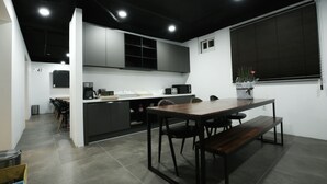 الطعام والشراب