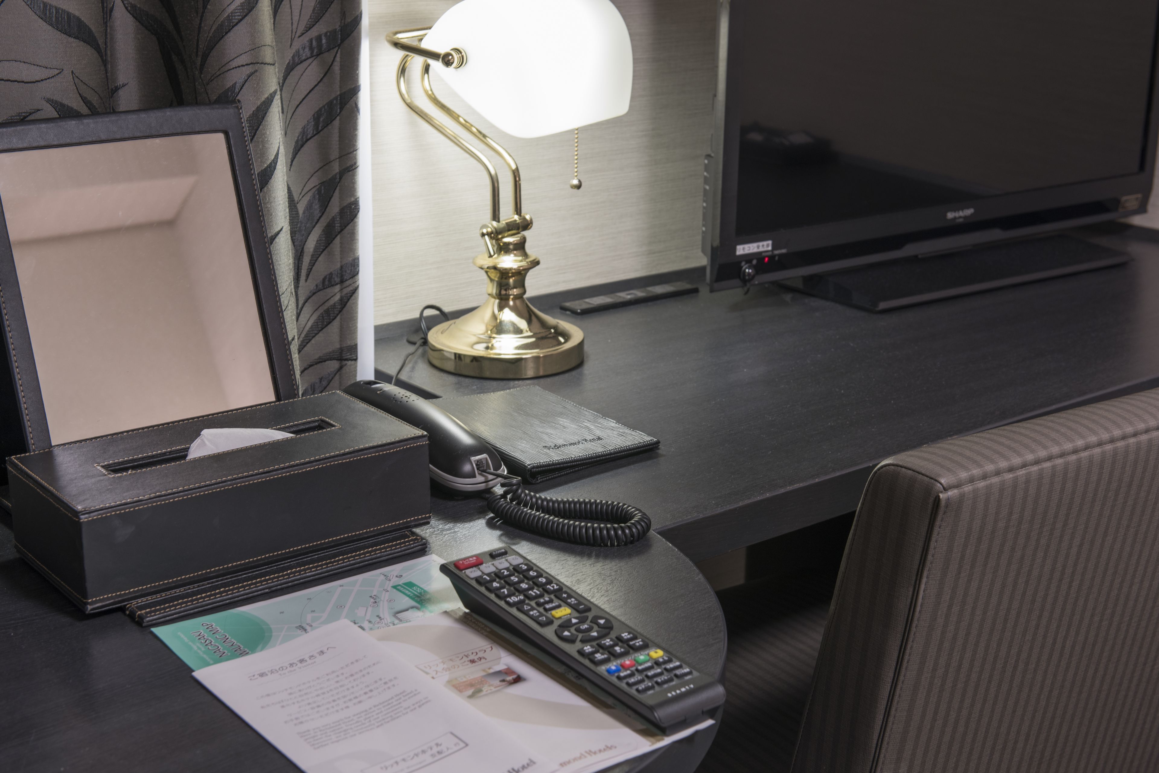 moderate double room, smoking | 1 bedroom, desk, laptop workspace, iron/ironing board