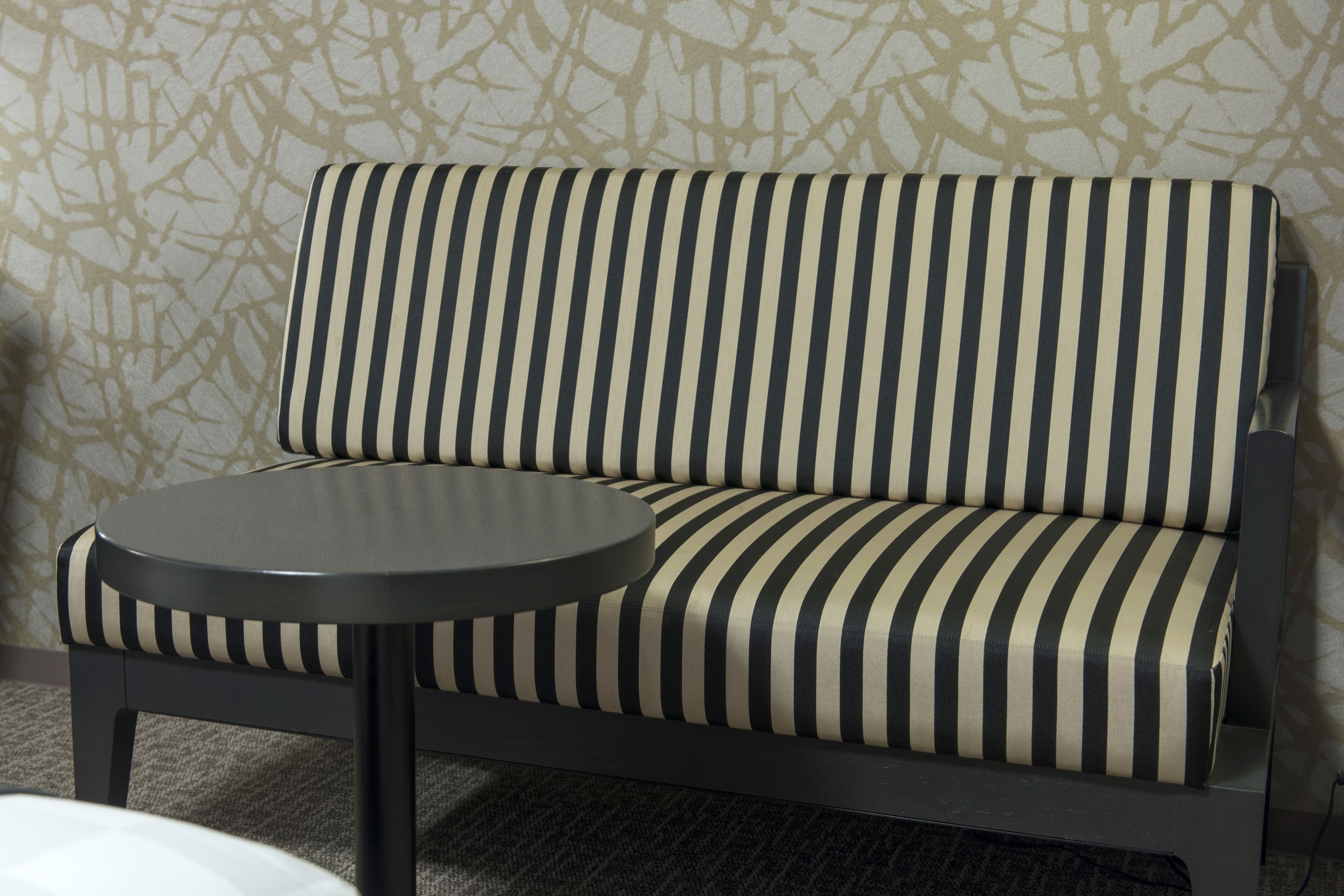 moderate deluxe twin room, smoking | 1 bedroom, desk, laptop workspace, iron/ironing board