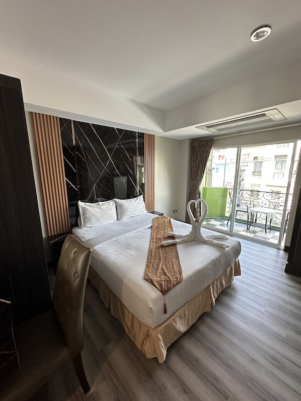 Superior Double Room | Una cassaforte in camera, una scrivania, Wi-Fi gratuito