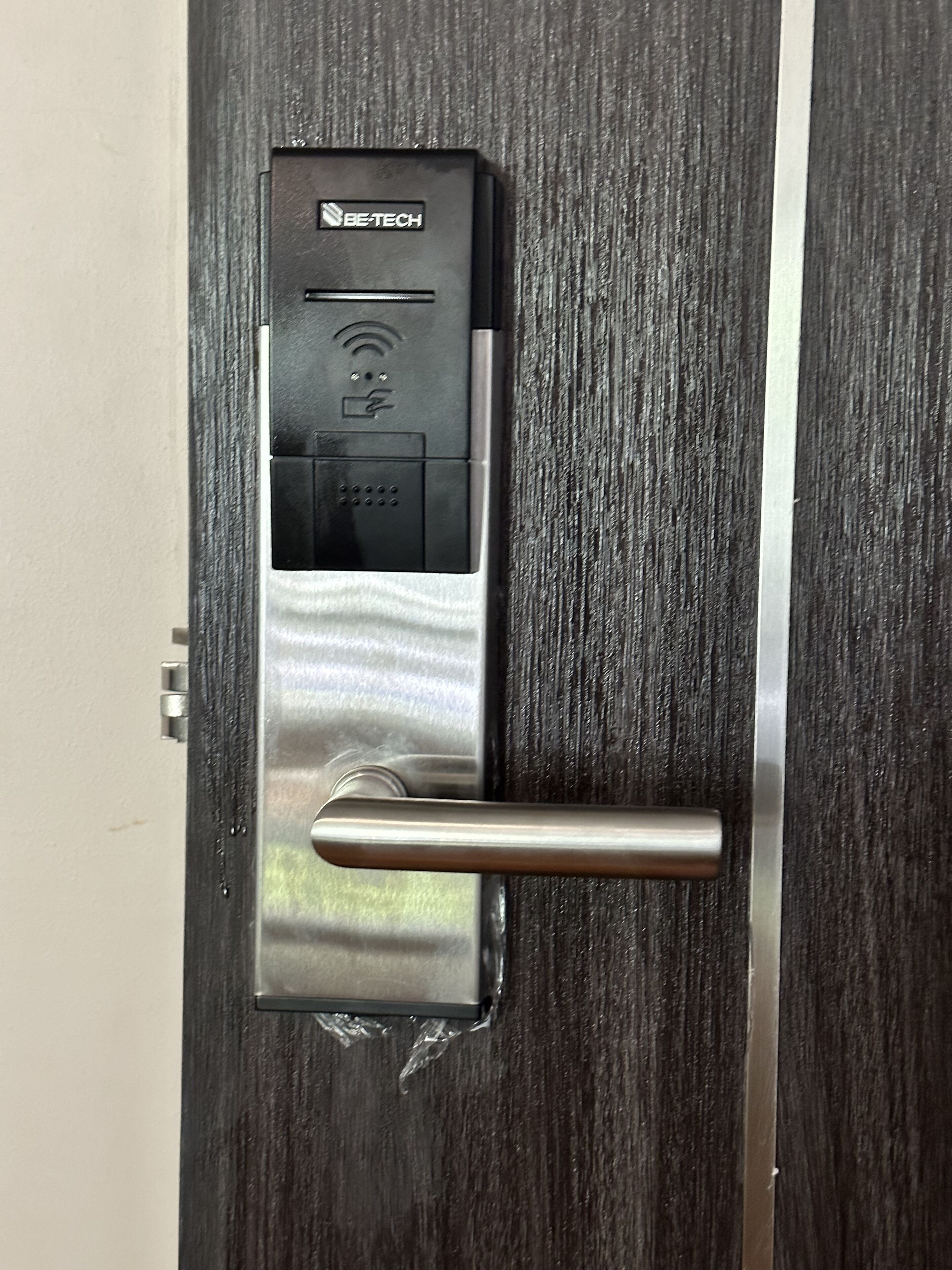 in-room safe, desk, free wifi