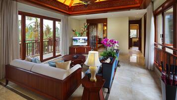 Premium-huvila, 3 makuuhuonetta (2 Queen + 3 Single) | Oleskelualue | LCD-televisio