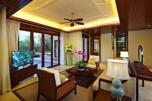 LCD TV - SANYA OCEAN SONIC BANLING HOTSPRING RESORT (Sanya)