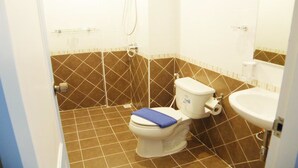 Unclassified image, 4 of 13, button - Sooi-Tee Guest House 1 (Pattaya)