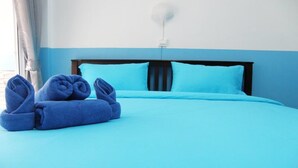 Standard Air-Con King Room | Desk, WiFi (free)