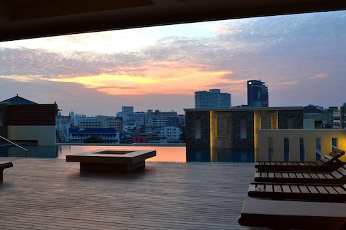 D エクスプレス アパートメント