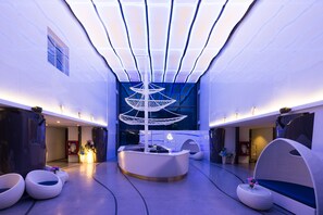 Reception - Blue Boat Hotel JC (Pattaya)