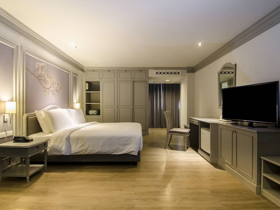 Deluxe Room | Peti besi dalam bilik, meja, langsir/tirai gelap terus, Wi-fi percuma