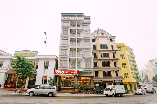 Front of property - OYO 495 Entity Hotel (Ha Long)