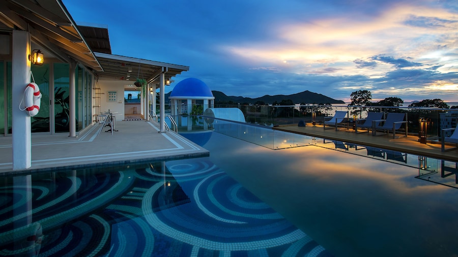 Costa Village Bangsaray