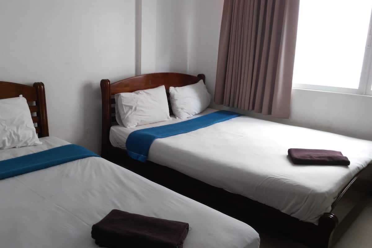 Kamar Triple | Meja kerja dan Wi-Fi gratis