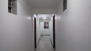 Hallway - Al-Sana Hotel (Bangkok)