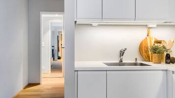 Apartment, 2 Bedrooms | Private kitchen | Full-size fridge, microwave, oven, stovetop