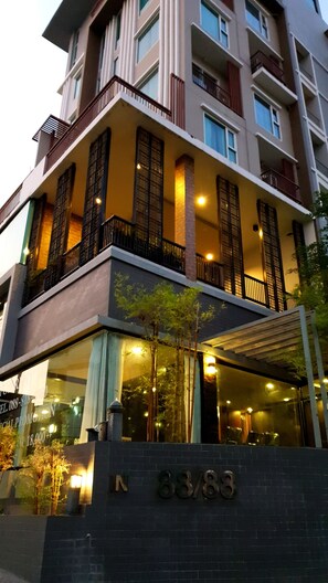 Front of property - The Sriracha Residence (Si Racha)