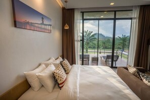  Deluxe Pool Access with Balcony  | Minibar, mørklægningsgardiner, gratis Wi-Fi, sengetøj