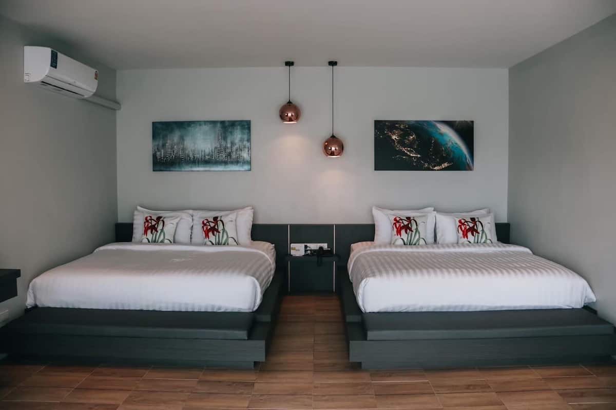 Minibar, desk, blackout curtains, free WiFi