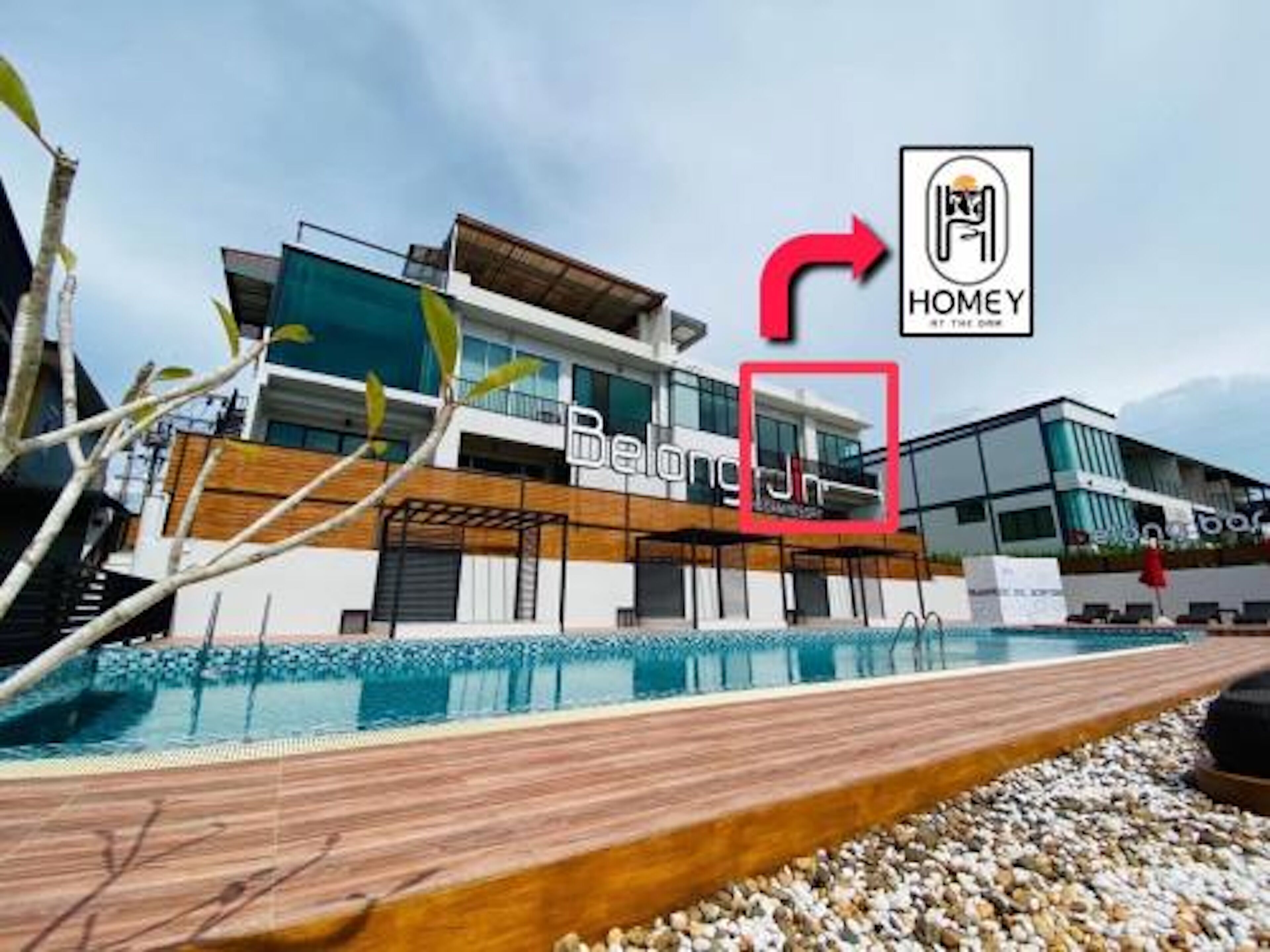 Family Villa | Minibar, desk, blackout drapes, free WiFi