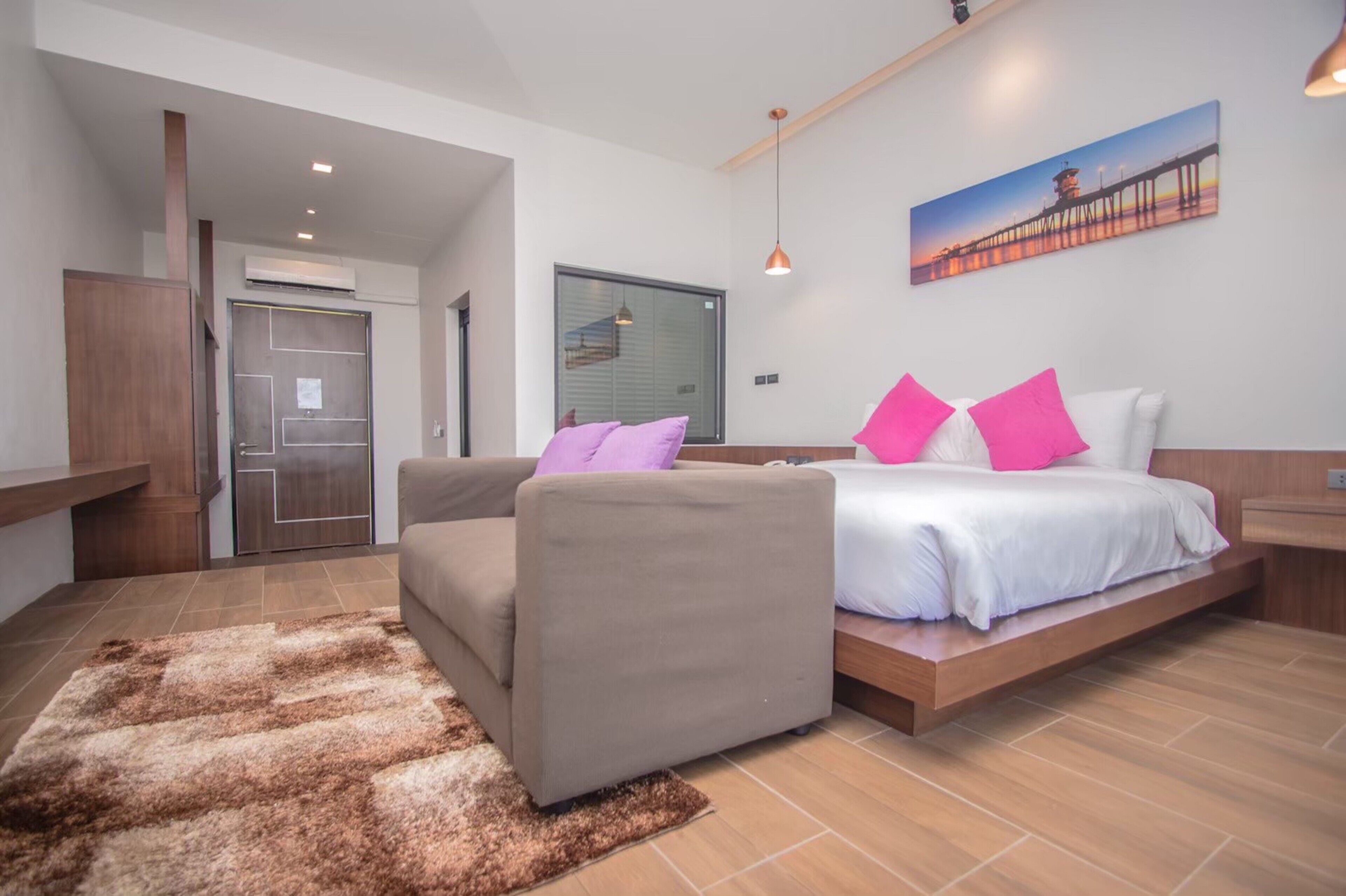 deluxe pool access | 1 bedroom, minibar, desk, blackout curtains