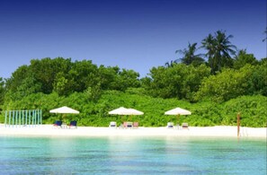 Private beach nearby, scuba diving