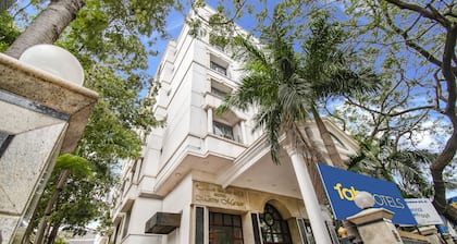 FabHotel Metro Manor Central Station