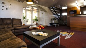 Interior entrance - Kiev365 (Sofiivska Borschahivka)