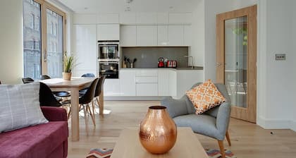 Lambeth North One