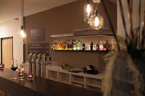 Bar (on property) - Best Western Hotel Tulln (Tulln an der Donau)