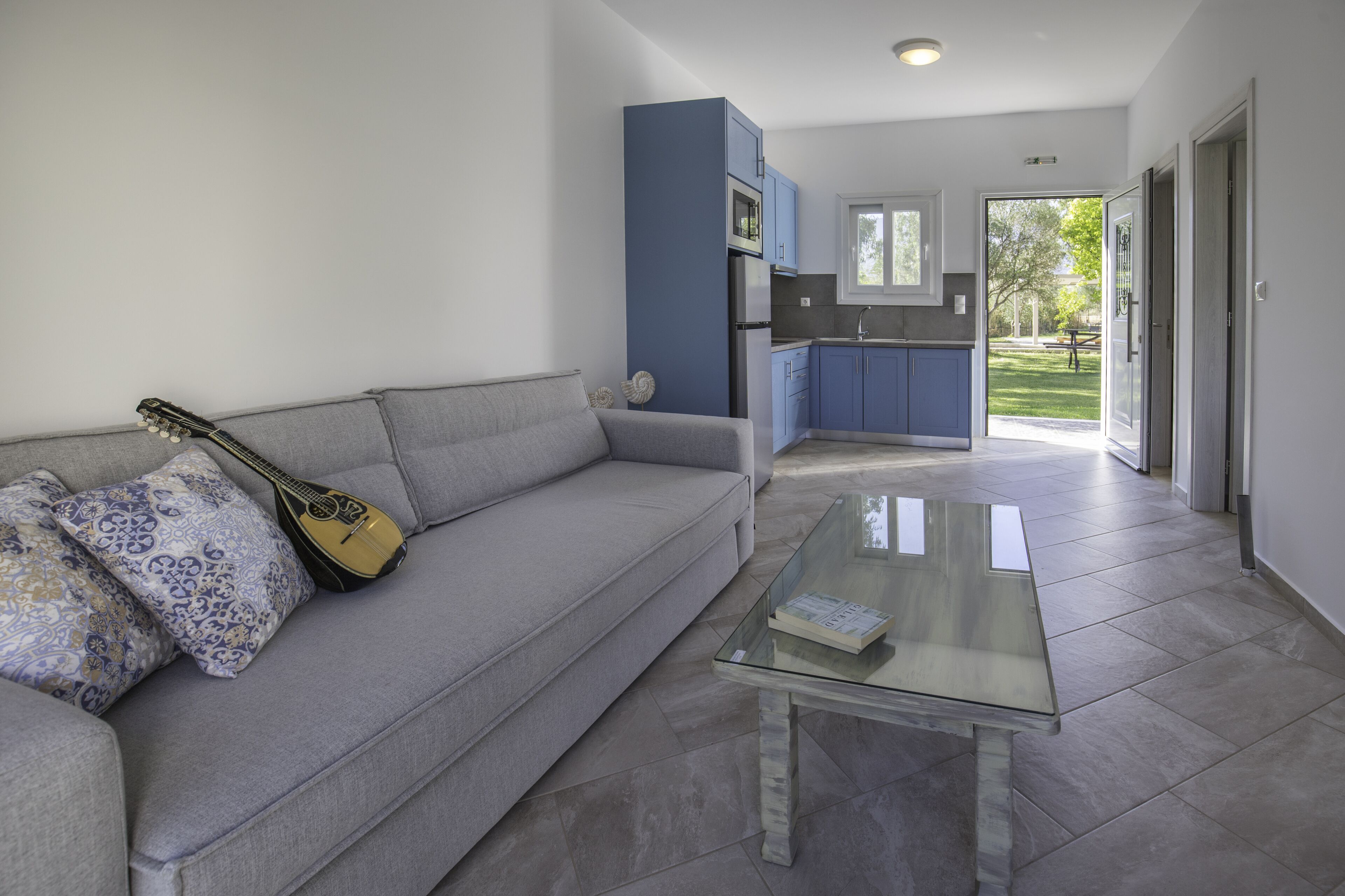 ianos garden suite | in-room safe, iron/ironing board, free wifi, bed sheets