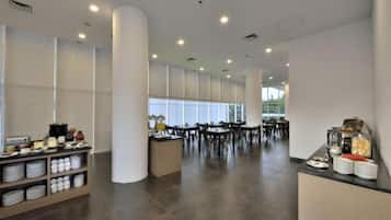 Gratis morgenmadsbuffet hver dag