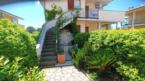 Exterior - Casa Bolsena Lake Sunny and Elegant With Wonderful Lake and Castle View (Bolsena)