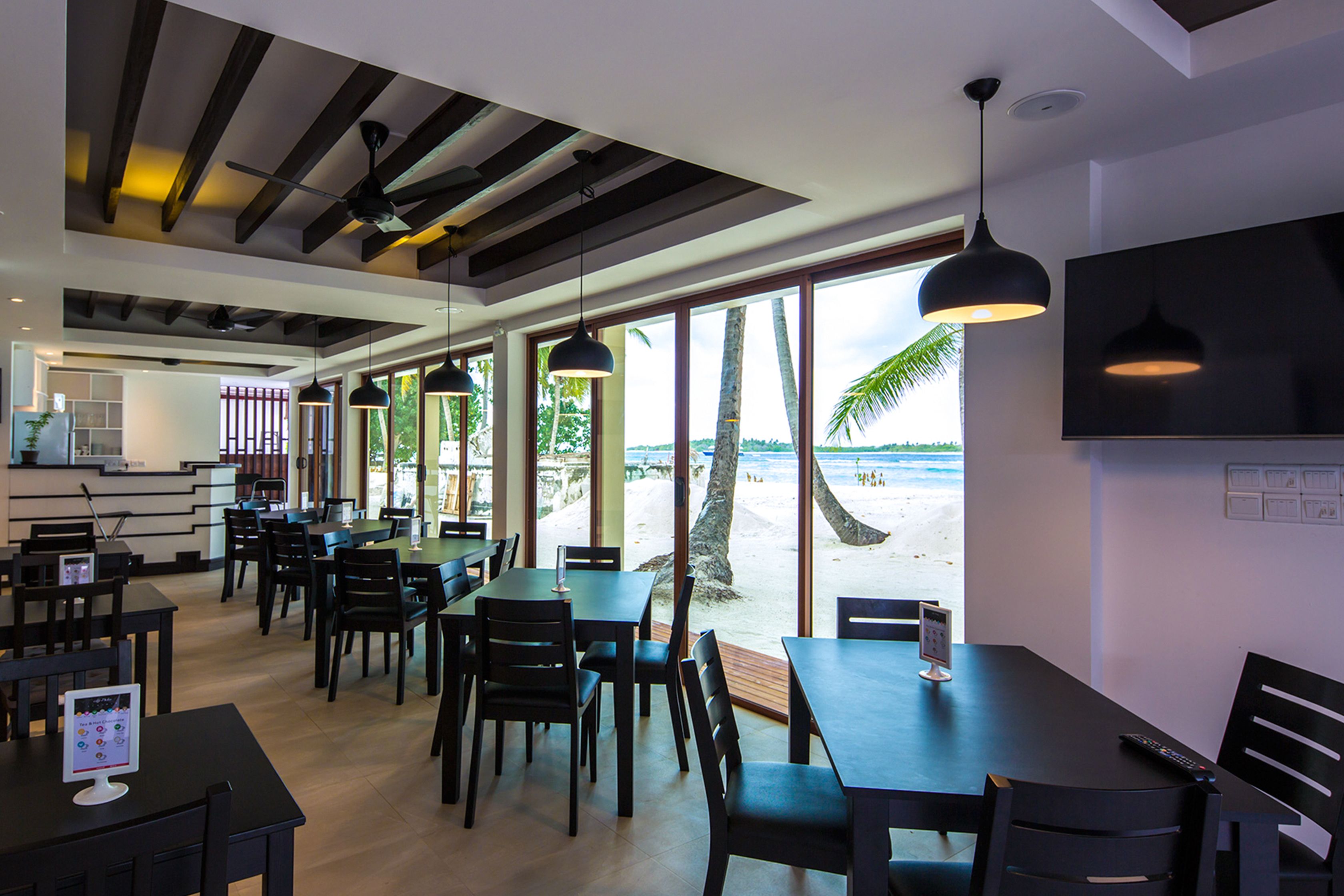 Breakfast, lunch, dinner served; international cuisine 