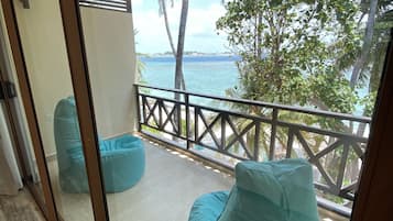 Room, Ocean View | Premium bedding, in-room safe, laptop workspace, free WiFi