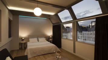 Habitación doble de diseñador (Acropolis View - P) | Escritorio, espacio para trabajar con laptop y insonorización