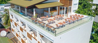 Luau Beach Inn